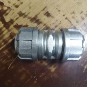 Pipe connecting tool